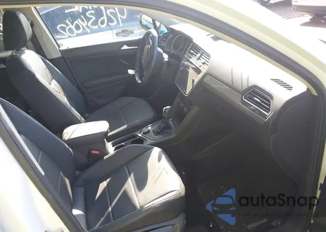 2020 Volkswagen Tiguan 2.0T Se/2.0T Se R-Line Black/2.0T Sel из США, поврежденный, VIN 3VV2B7AX2LM001628